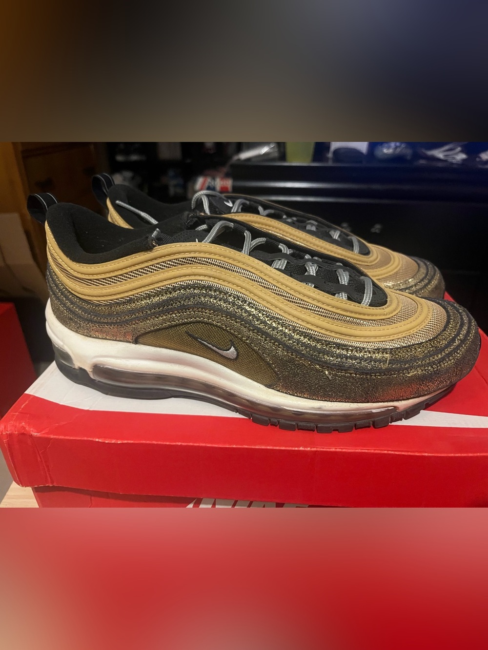 Nike Men's Air Max 97 Sneakers - Gold/Black